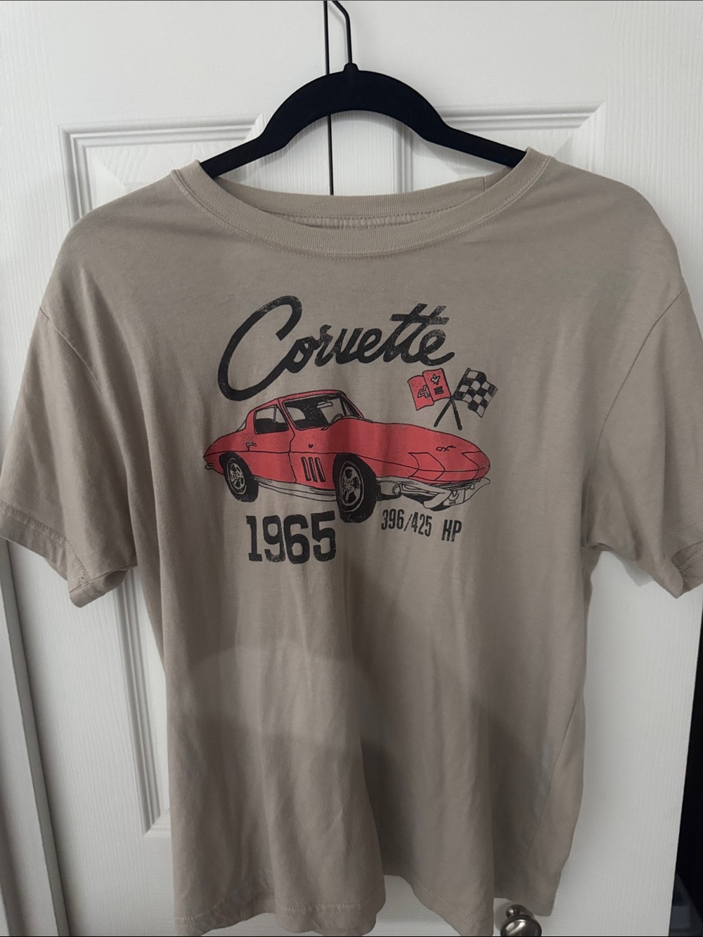 Corvette 1965 Graphic Tee - Beige with Red Car